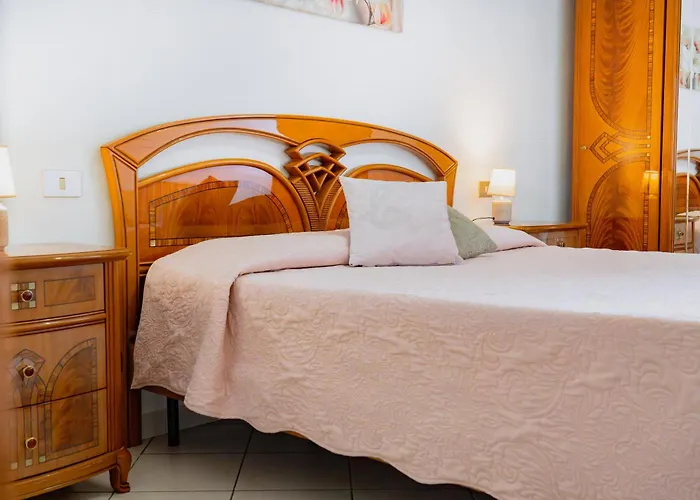 Floria In Centro A Due Passi Dal Mare!! 公寓 马瑞纳迪卡拉拉